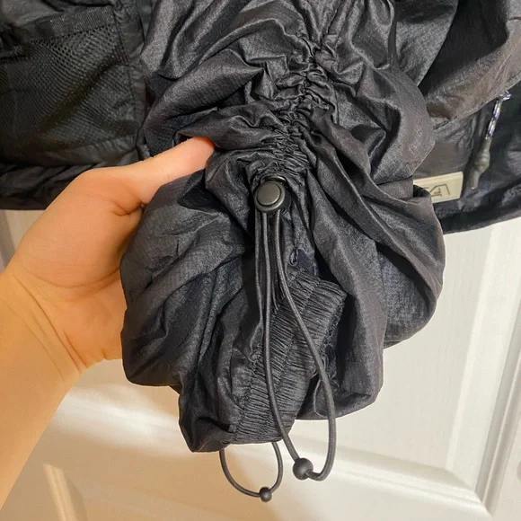 Aritzia Tna Eagle Rock Jacket Pockets Zippers Black Cargo Utility Size Small - Picture 8 of 14